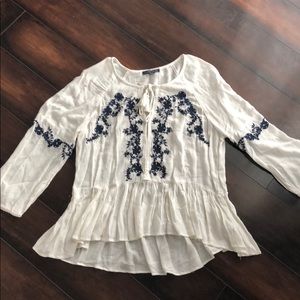 flowy cuffed sleeve shirt